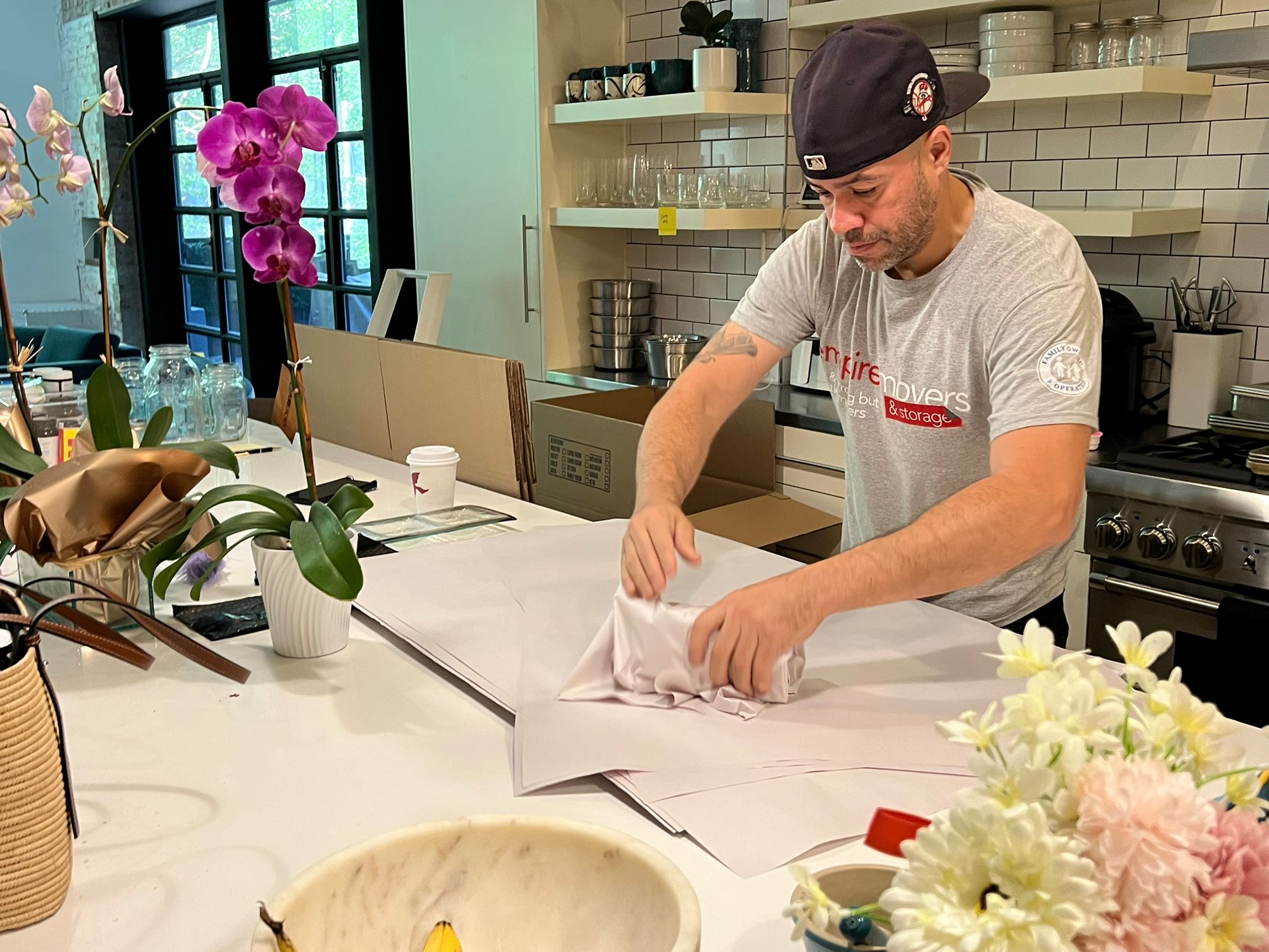 How to Pack Clothes for a Move